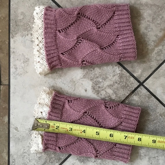 Coral pink knee cuffs - Picture 3 of 5